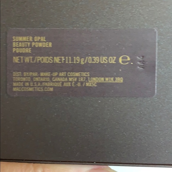 BNIB MAC BAO BAO WAN SUMMER OPAL HIGHLIGHTER - Picture 3 of 3